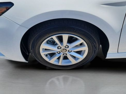Used 2025 Toyota Camry LE FWD image 23