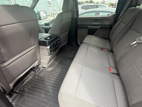 Used 2018 Ford F150 XLT w/ Equipment Group 302A Luxury AWD/4WD image 9