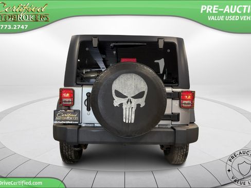 Used 2014 Jeep Wrangler Unlimited Sport w/ Quick Order Package 24S AWD/4WD image 7