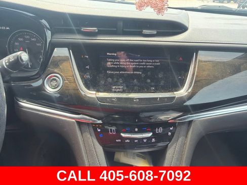 Used 2021 Cadillac XT6 Premium Luxury FWD image 9