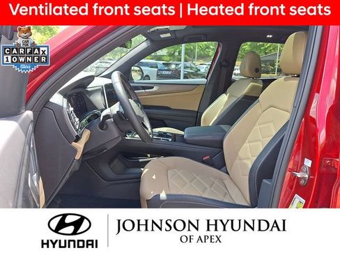 Used 2024 Volkswagen Atlas Cross Sport SE w/ Panoramic Sunroof Package FWD image 13