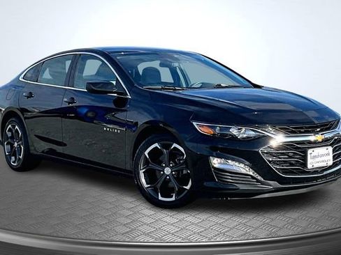 Used 2023 Chevrolet Malibu LT image 3