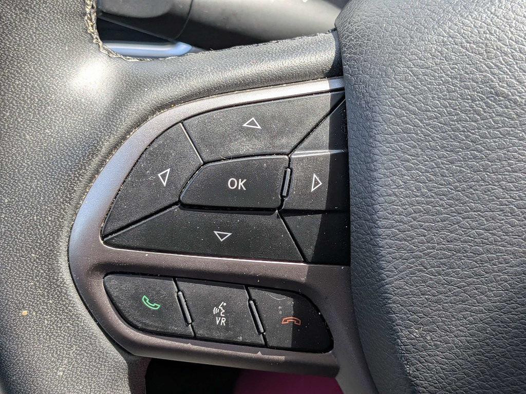 Certified 2022 Jeep Cherokee Limited AWD/4WD image 26
