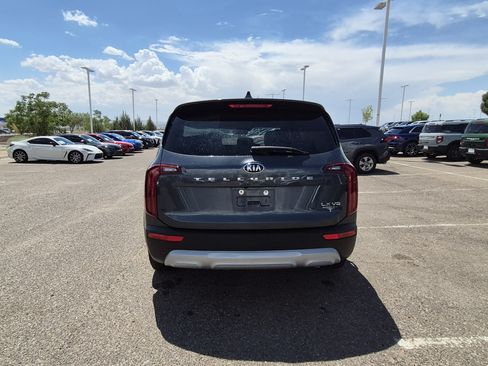 Used 2021 Kia Telluride LX FWD image 4