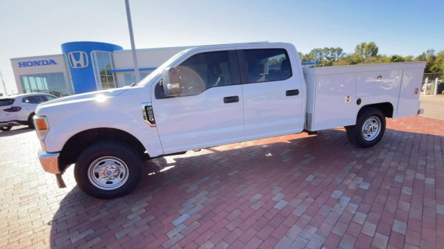 Used 2022 Ford F250 XL w/ Power Equipment Group AWD/4WD image 6