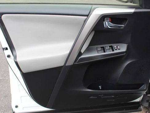 Used 2017 Toyota RAV4 XLE w/ Premium Special Value Package image 17