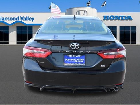 Used 2021 Toyota Camry SE FWD image 5