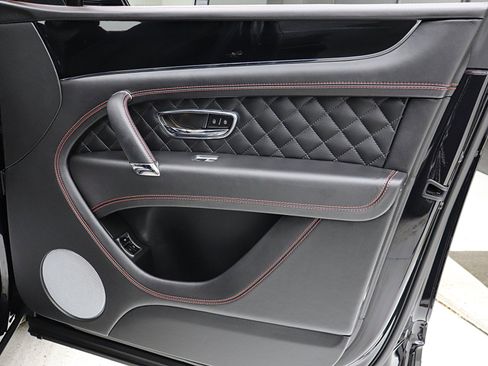 Certified 2017 Bentley Bentayga image 52