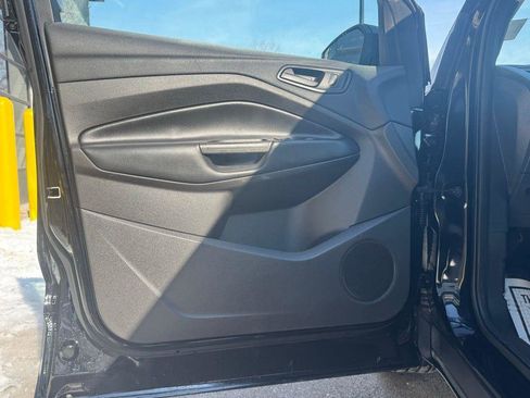 Used 2019 Ford Escape S image 20