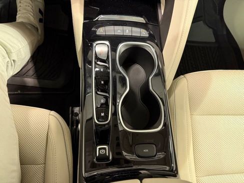 Certified 2022 Buick Envision Essence w/ Technology Package I image 22