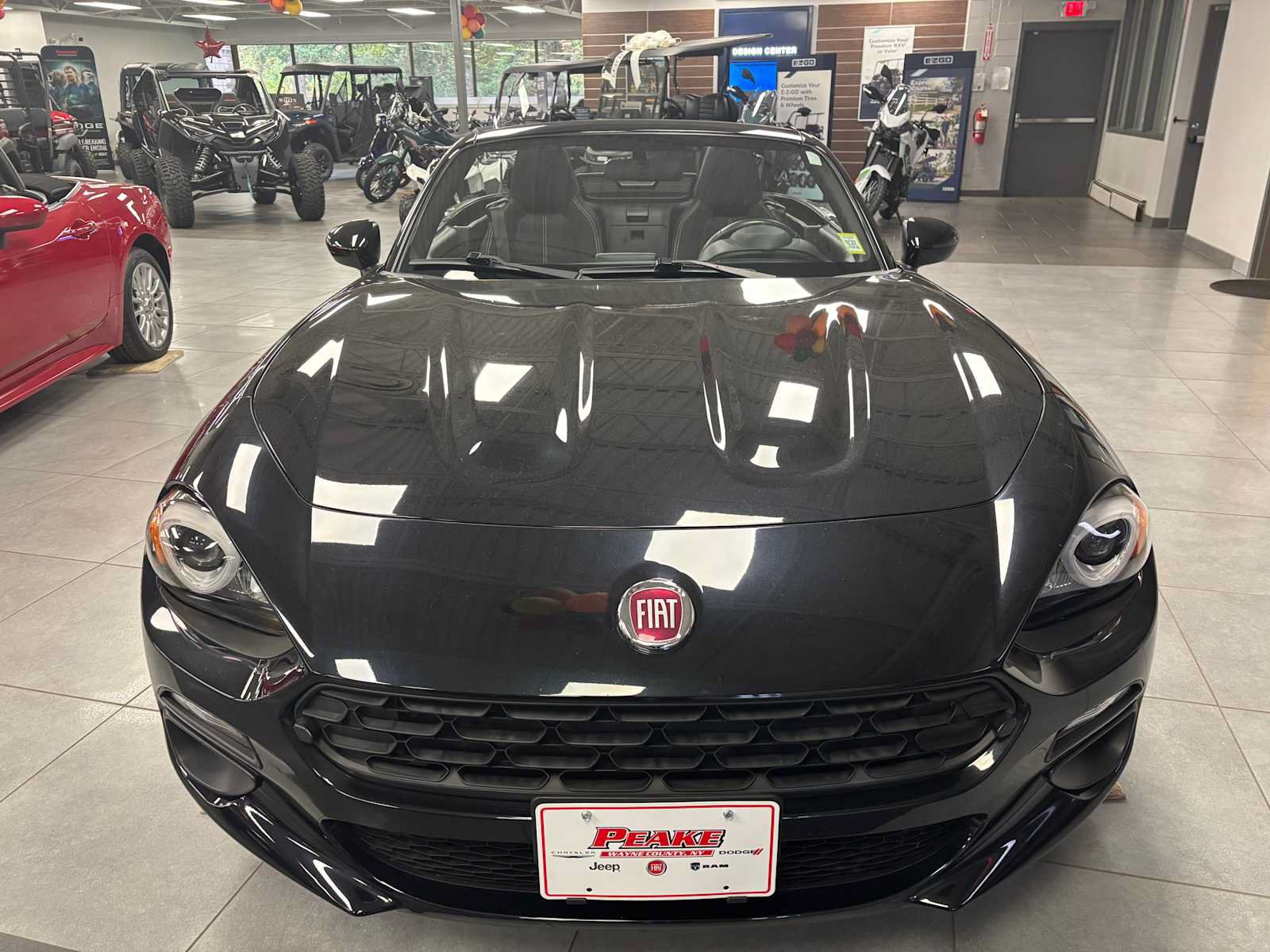 Used 2017 FIAT 124 Spider Classica RWD image 11