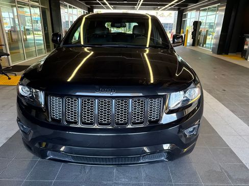 Used 2015 Jeep Grand Cherokee Altitude RWD image 16
