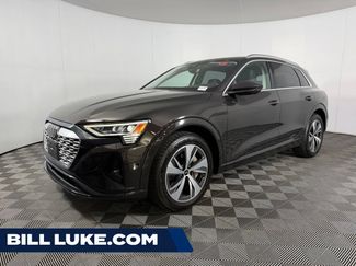 Used 2024 Audi Q8 e-tron Premium Plus w/ Premium Plus Package AWD/4WD video 1