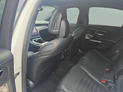 Used 2022 Mercedes-Benz C 300 4MATIC Sedan w/ Pinnacle Trim Package image 28