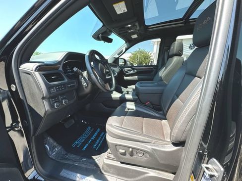 Used 2023 Chevrolet Tahoe High Country AWD/4WD image 10
