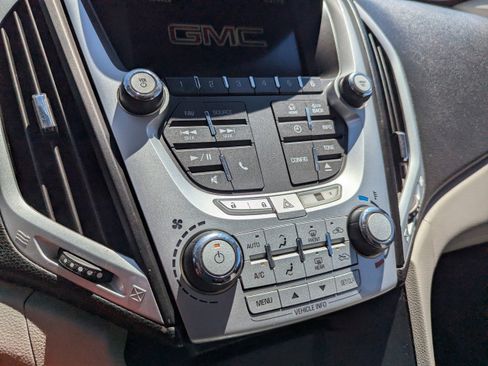 Used 2012 GMC Terrain SLE FWD image 22