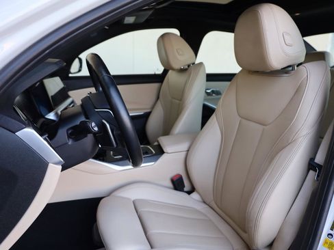 Used 2022 BMW 330i Sedan w/ Driving Assistance Package RWD image 16