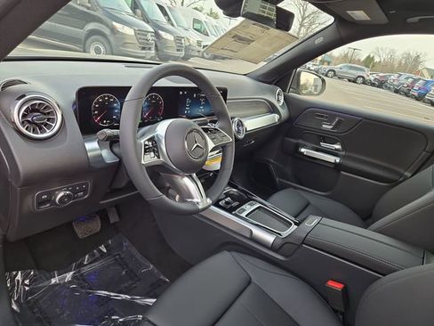 New 2026 Mercedes-Benz GLB 250 4MATIC image 25
