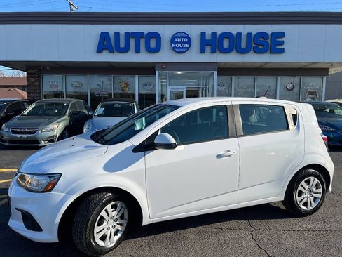 Used 2017 Chevrolet Sonic LT FWD image 7