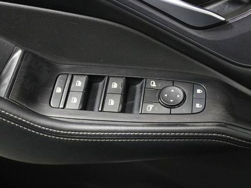 Certified 2025 Nissan Rogue SV FWD image 24