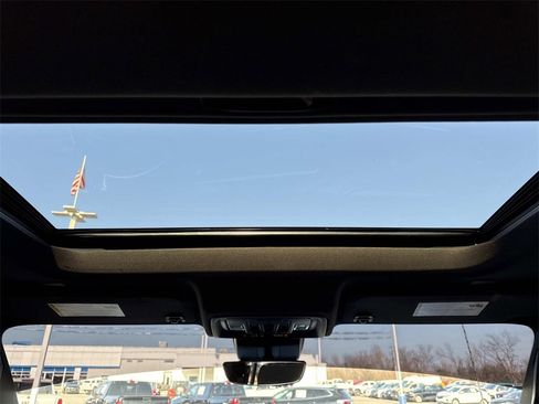 Used 2024 Chevrolet Silverado 2500 High Country w/ Technology Package image 23