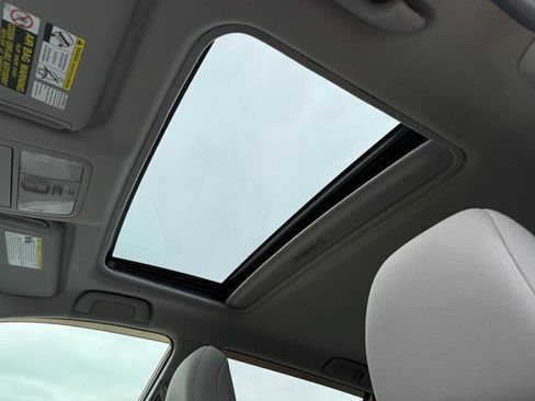 Used 2011 Toyota RAV4 4WD w/ Upgrade Value Pkg image 13