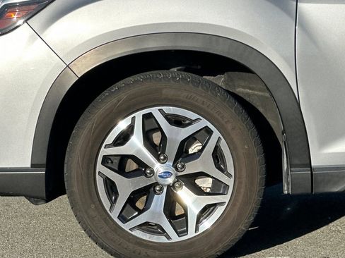 Used 2021 Subaru Forester Premium image 26