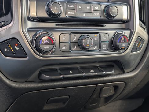 Used 2018 Chevrolet Silverado 1500 LT w/ All Star Edition image 16