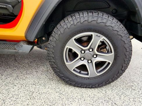 Used 2019 Jeep Wrangler Sport AWD/4WD image 9