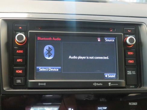 Used 2017 Toyota Sequoia Platinum RWD image 47