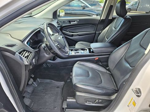 Used 2019 Ford Edge Titanium AWD/4WD image 17