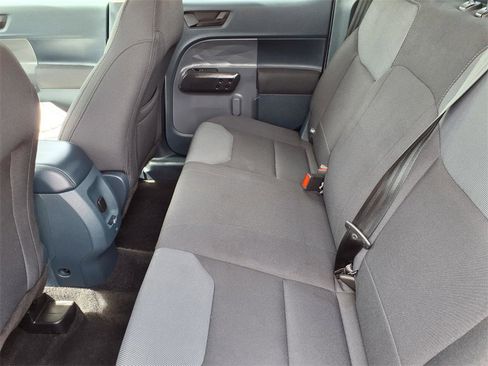 Used 2023 Ford Maverick XL image 11