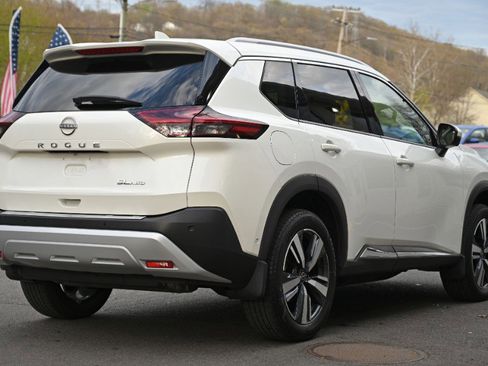 Used 2023 Nissan Rogue SL w/ SL Premium Package AWD/4WD image 7