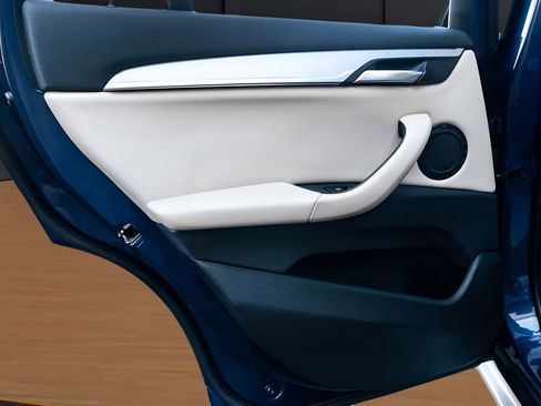 Used 2021 BMW X1 sDrive28i w/ Convenience Package image 30