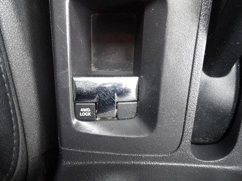 Used 2016 Jeep Compass High Altitude image 26