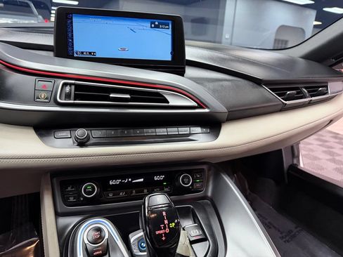 Used 2015 BMW i8 AWD/4WD image 25