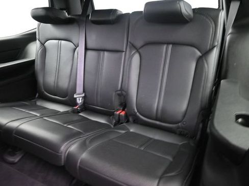 Used 2025 Jeep Wagoneer 4WD image 16