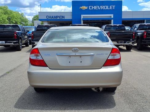 Used 2002 Toyota Camry XLE FWD image 5