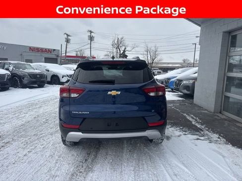 Used 2023 Chevrolet TrailBlazer LT w/ Convenience Package image 3