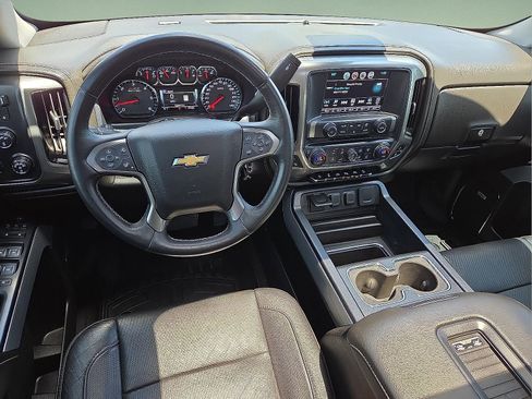 Used 2018 Chevrolet Silverado 1500 LTZ Z71 w/ LTZ Plus Package AWD/4WD image 11