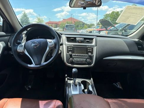 Used 2016 Nissan Altima 2.5 SR FWD image 7
