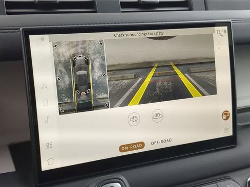 Certified 2025 Land Rover Defender 110 S image 31