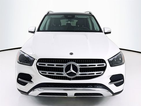 Certified 2025 Mercedes-Benz GLE 350 4MATIC image 2