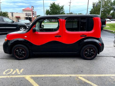 Used 2009 Nissan Cube 1.8 w/ Interior Designer Pkg FWD image 3
