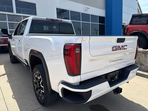 Used 2025 GMC Sierra 2500 Denali w/ Denali Reserve Package AWD/4WD image 9