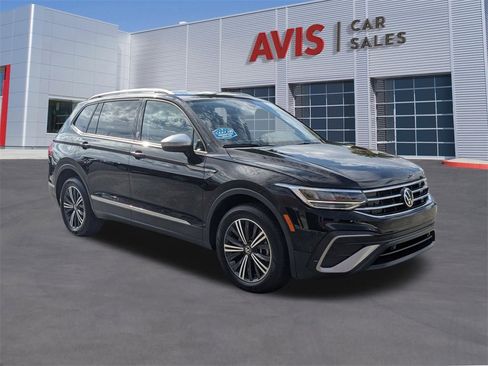 Used 2024 Volkswagen Tiguan Wolfsburg Edition image 3