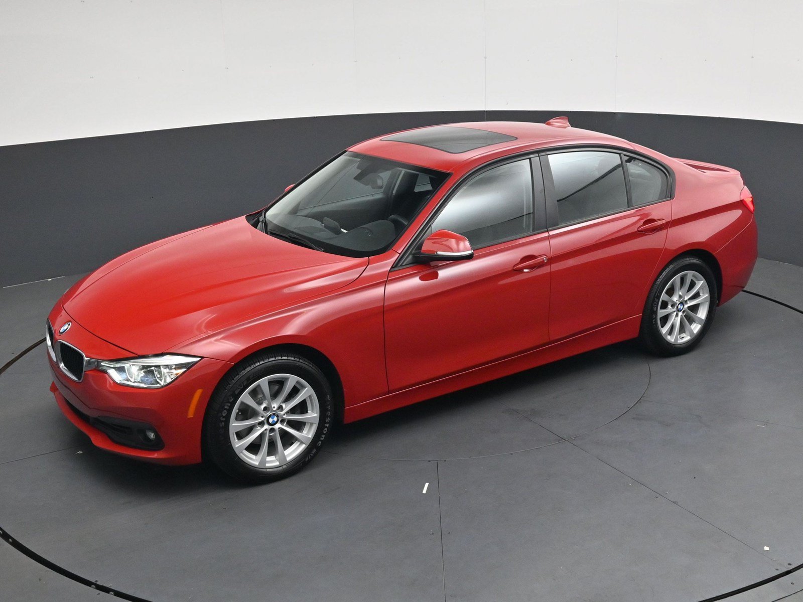 Used 2018 BMW 320i Sedan w/ Convenience Package RWD image 25