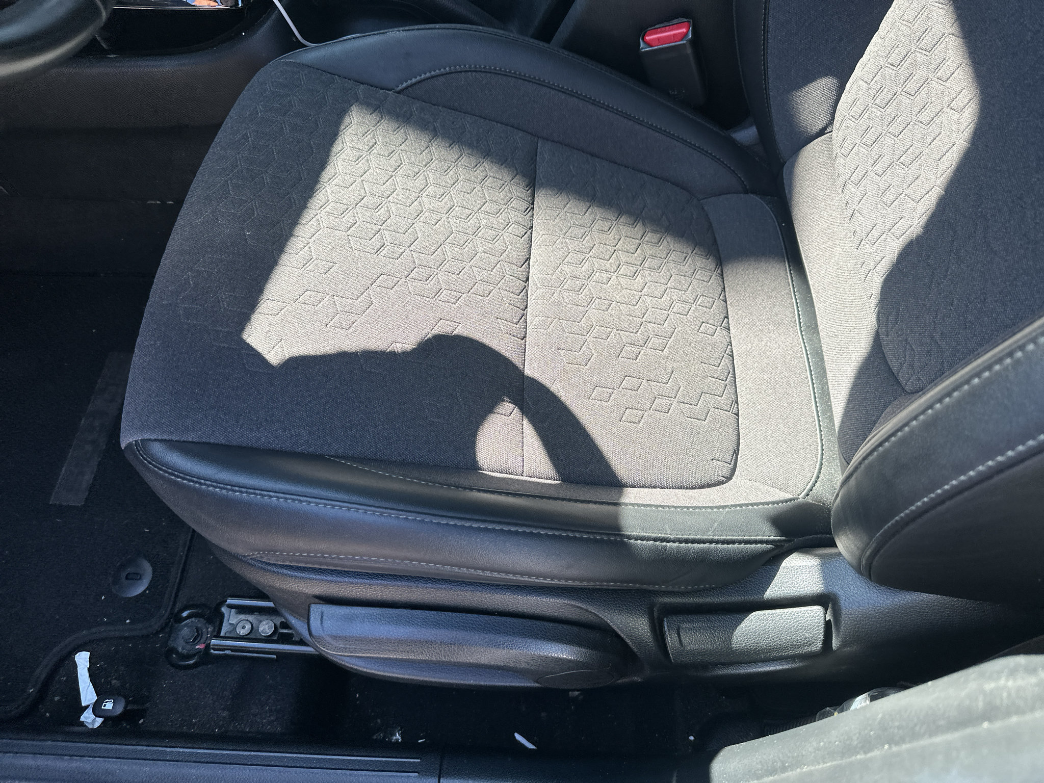 Used 2025 Kia Seltos S FWD image 7