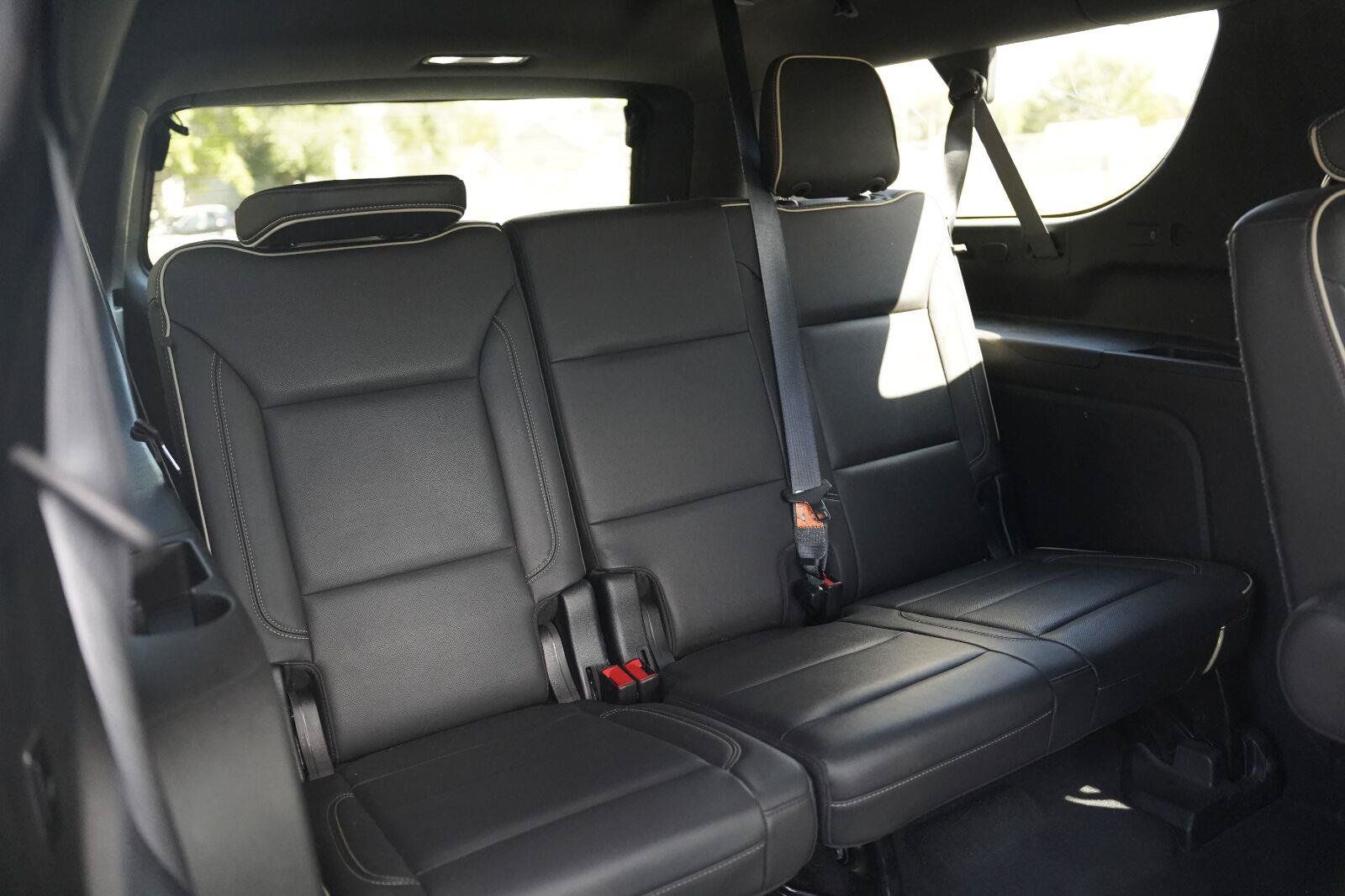 Used 2021 GMC Yukon XL SLT w/ SLT Luxury Plus Package AWD/4WD image 24