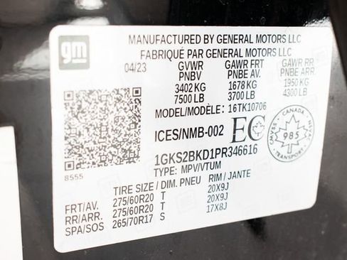 Used 2023 GMC Yukon SLT w/ SLT Luxury Package AWD/4WD image 36